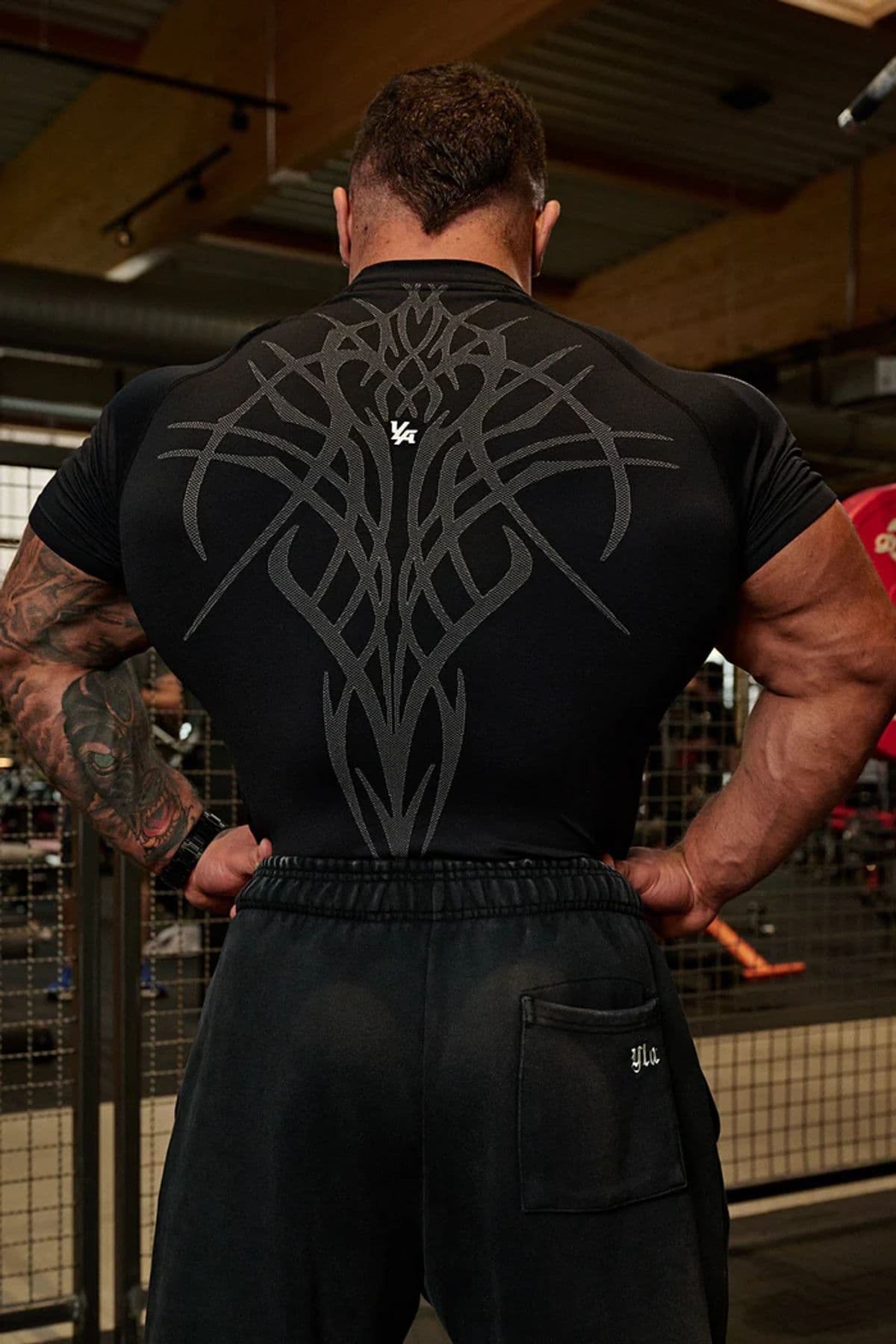 Gothic Compression Tee (Black/Blue) — vista alternativa