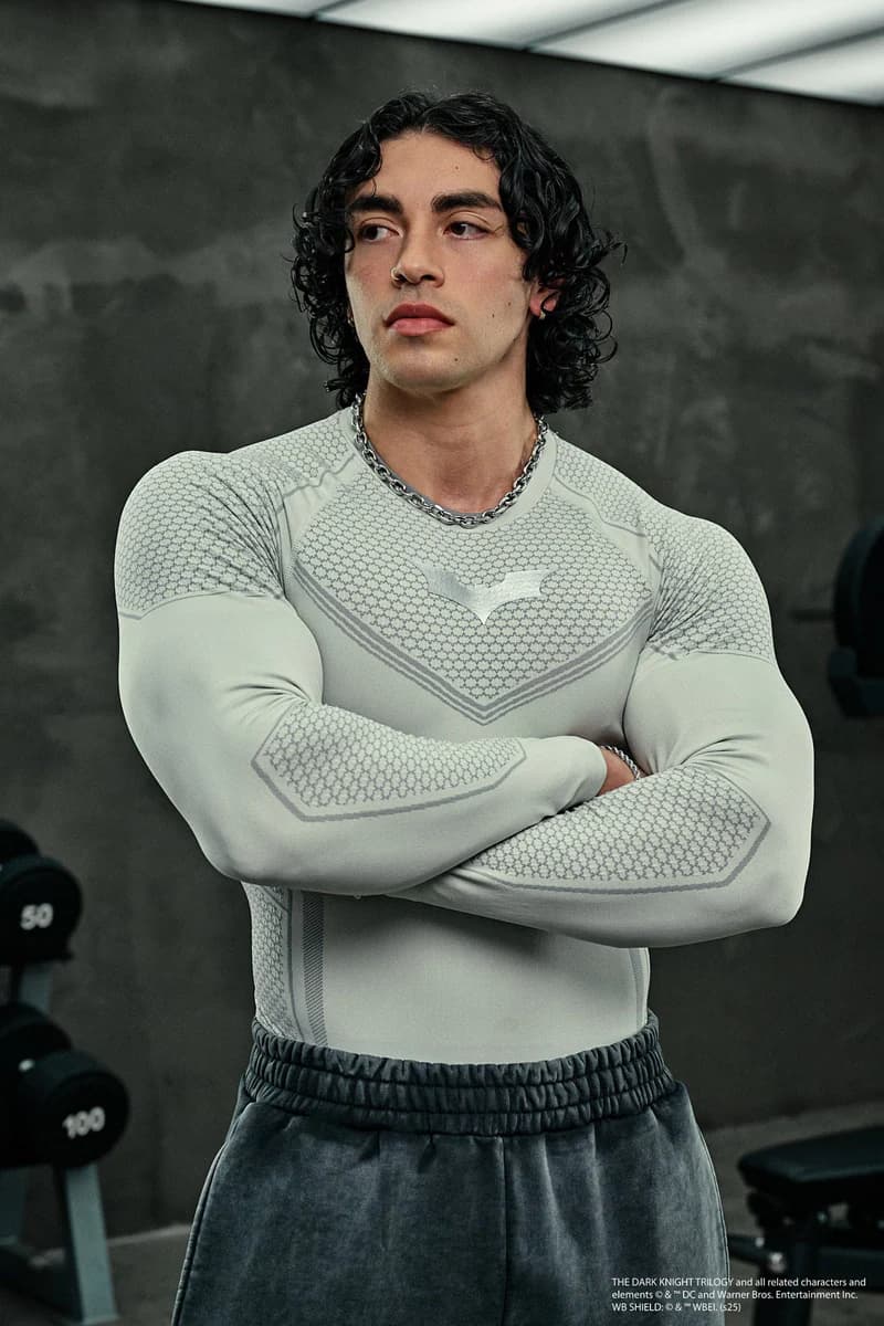 Batman Compression Longsleeve (Off-White)