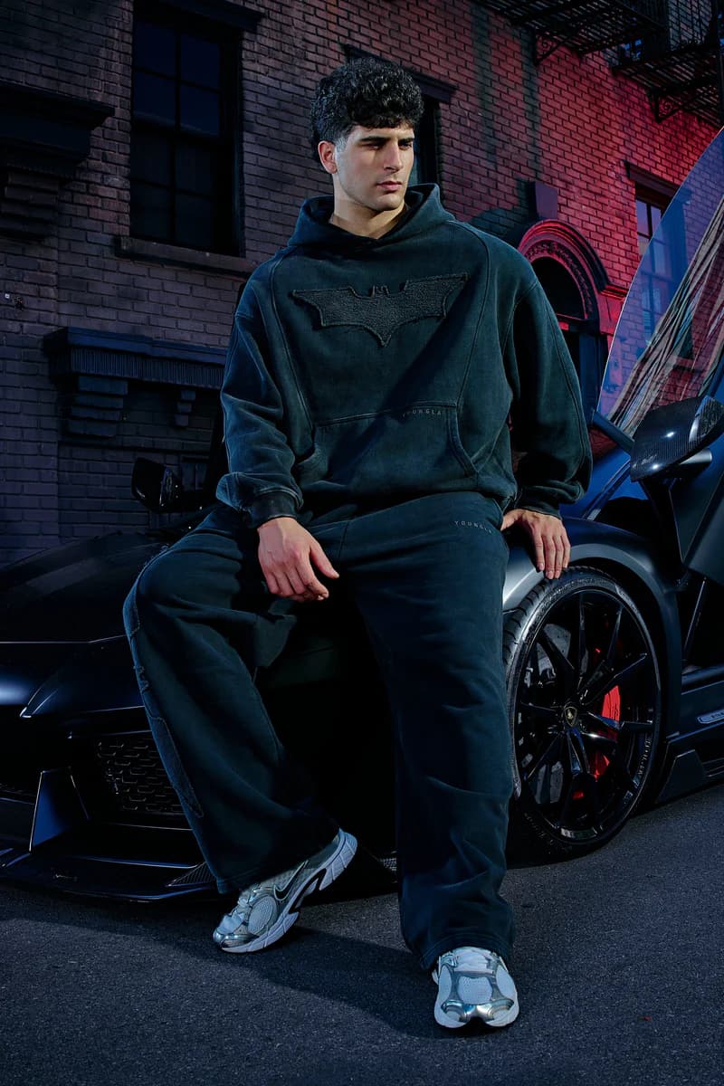 Batman Stealth Hoodie (Black Wash) — vista alternativa