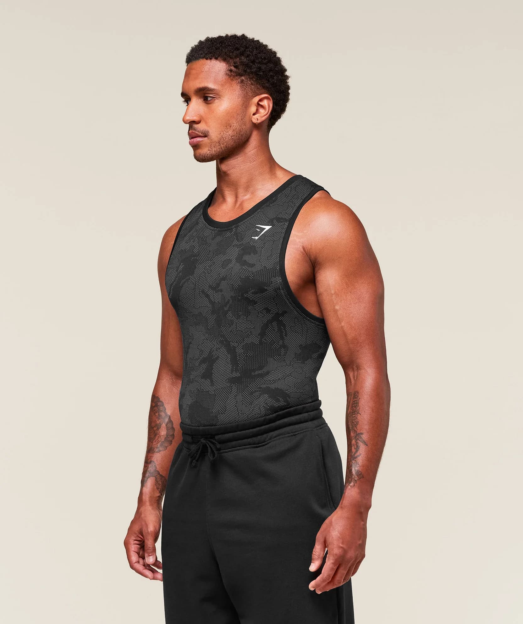 Geo Seamless Tank (Black/Charcoal Grey) — vista alternativa